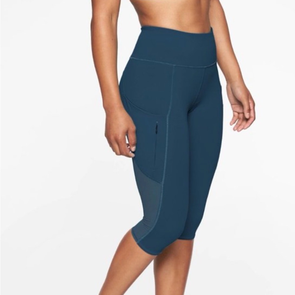Athleta All In Cropped Leggings- Navy